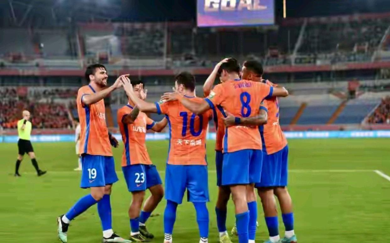 开云官网首页-瓦科上演大四喜 中超山东泰山6-0胜北京国安创队史最大比分失利