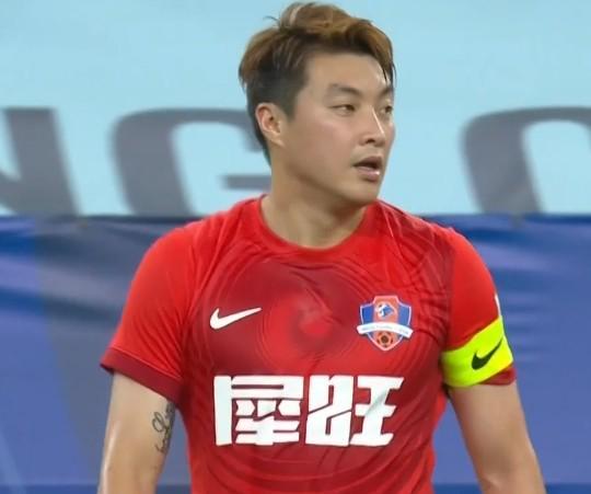 开云首页体验-里程碑，廖均健完成代表梅州客家第100次出场