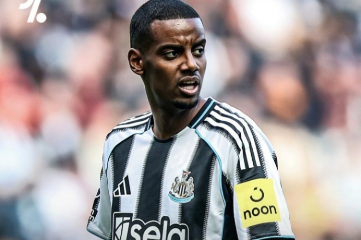 决裂！纽卡跟队：伊萨克要求立即离队！他无心再为纽卡效力