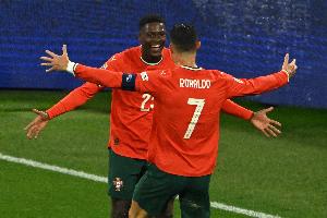 世一左？努诺-门德斯打进葡萄牙处子球，国家队近10战1球5助