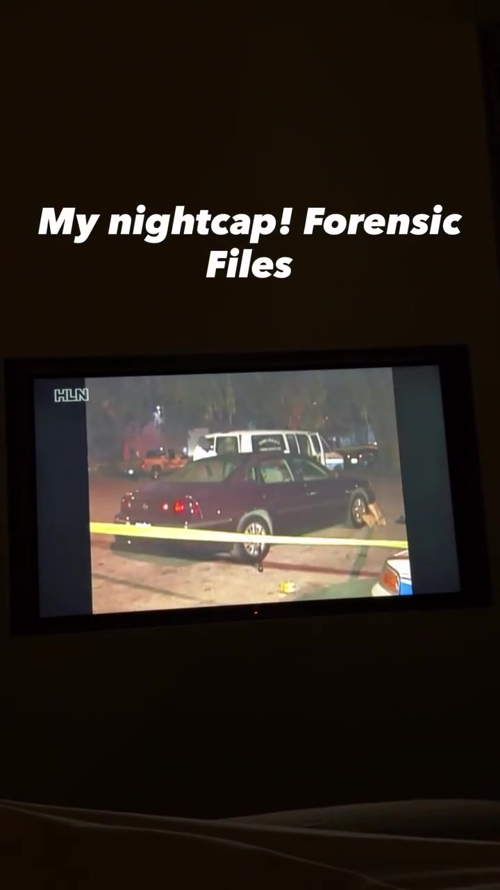 开云首页APP-詹姆斯晒睡前看剧：《美国法医档案》是我最爱的剧集之一