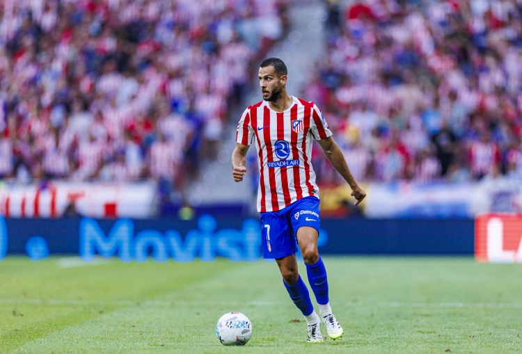 开云首页体验-阿斯报：马竞医疗团队正检查汉茨科腿部，以确定问题是否出在脚踝