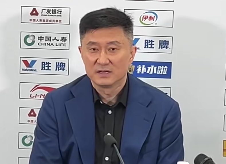 开云首页入口-广东被淘汰采访！杜锋亲承没遗憾点11冠，再提年轻球员，奎因不甘